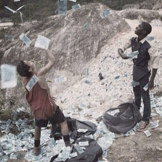 𝐴𝐷𝑀𝐼𝑁𝑆𝑇𝑅𝐴𝑇𝑂𝑅𝑆